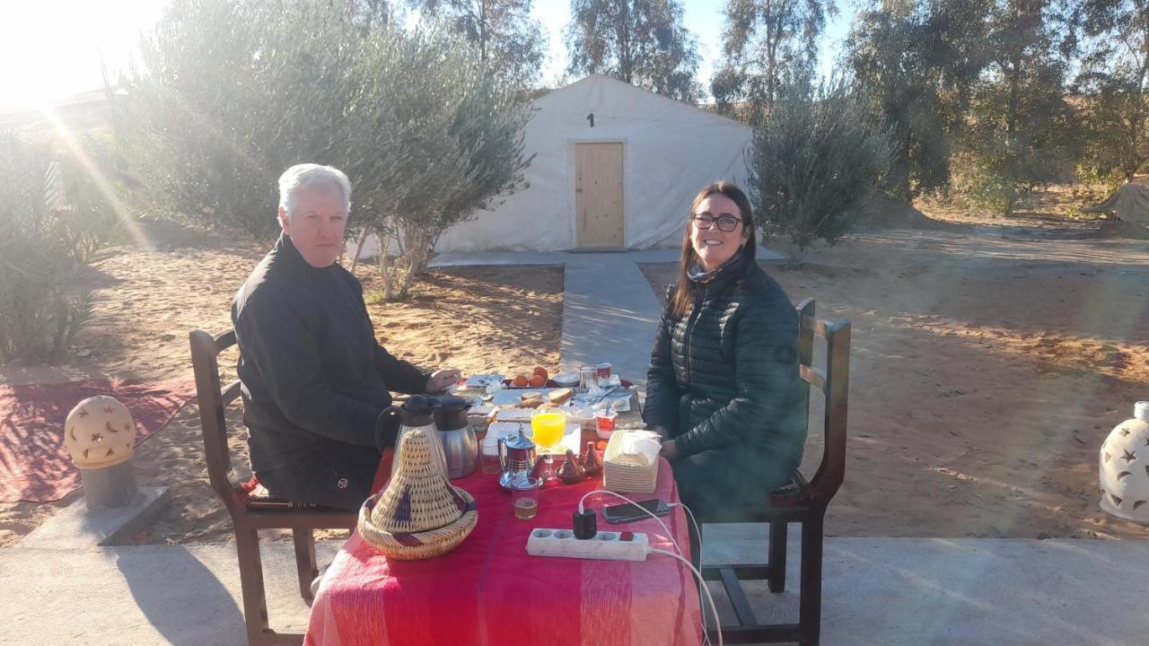 Luxury Trek Desert Camp Merzouga Exterior foto